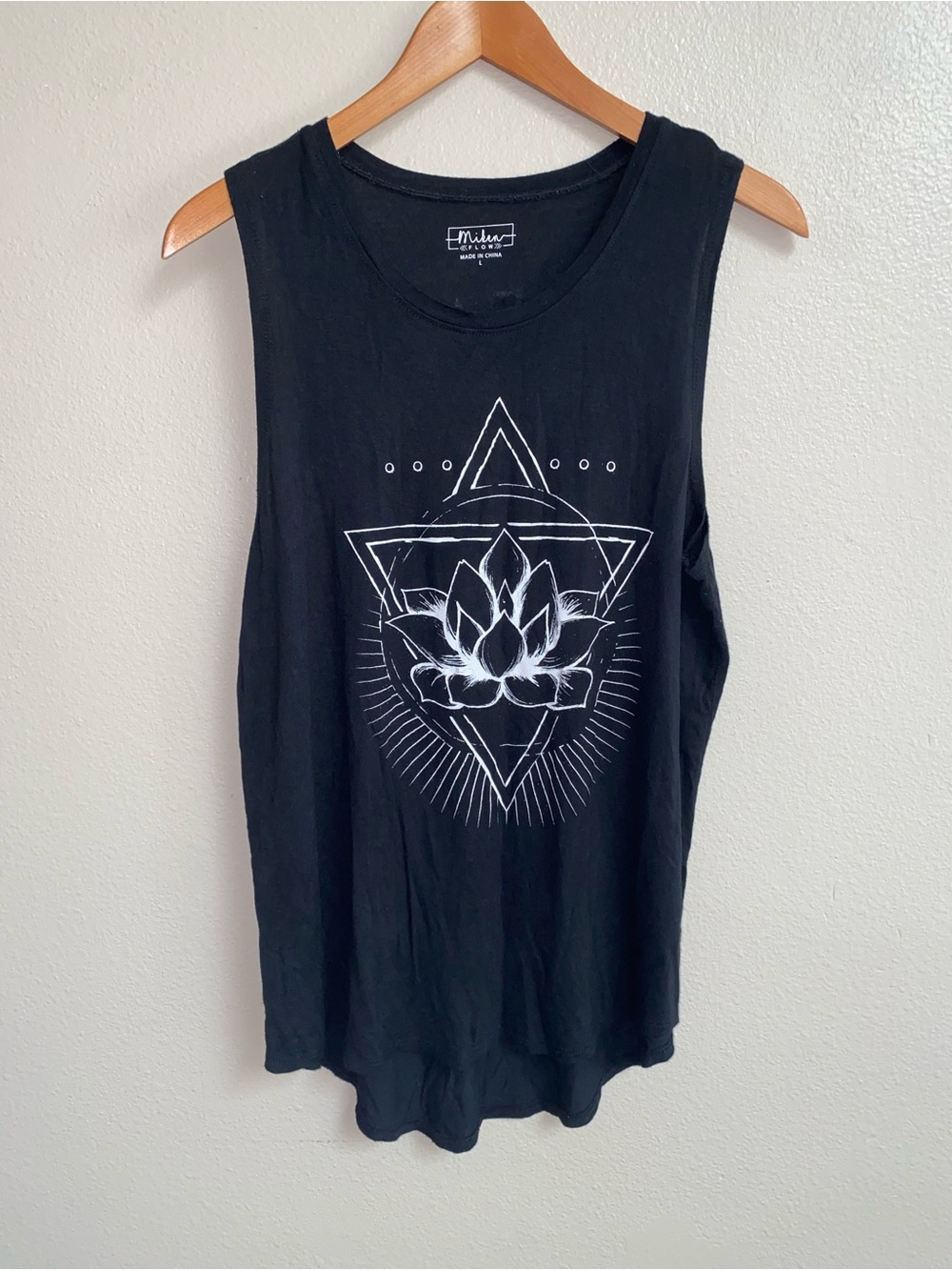 Miken Flow Create Your Own Calm Lotus Muscle Tank Top L
